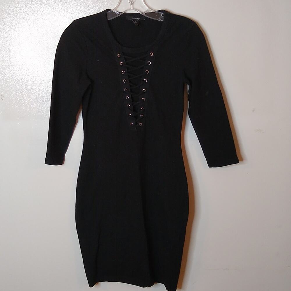 Forever 21 women's Size Small black dress. Party
